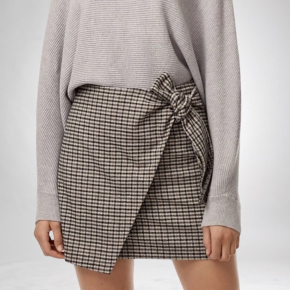 Wilfred Dresses & Skirts - Aritzia Wilfred Dorine Front Wrap Wool Cashmere Blend Plaid Mini Skirt Size 6
